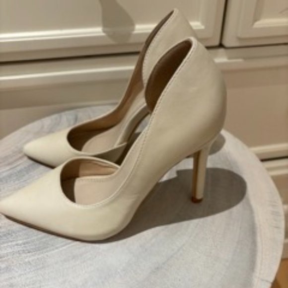 NWOT Size 6 Catherine Malandrino Cream heels - Picture 2 of 6